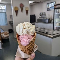 Somerset Creamery - Strawberry & butter crunch in waffle cone