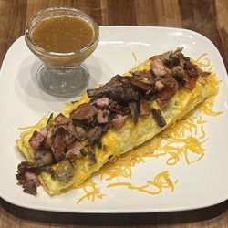 Taste of Heaven Bistro - Meat lovers Omelette