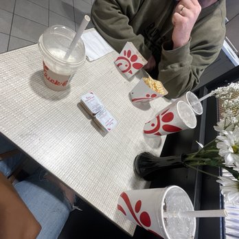 Chick-fil-A - Fast Food Near Me - Kanata, Ontario