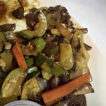 Lalo’s - Don't call it hibachi if veggies are steamed. - Sushi Bars Near Me - Marathon, Florida