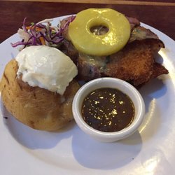 Hog's Australia's Steakhouse - Mooloolaba