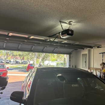 Danlio Garage Door Repair - New opener - Garage Door Services Near Me - Dania Beach, Florida Danlio Garage Door Repair - New opener - Garage Door Services Near Me - Dania Beach, Florida