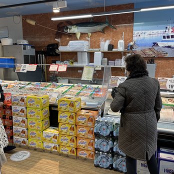 La Bella Marketplace - Fish shop on premises - Grocery Near Me - Brooklyn, New York La Bella Marketplace - Fish shop on premises - Grocery Near Me - Brooklyn, New York