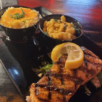 Fin & Feathers Restaurant - Honey Bourbon Salmon with grits and Mac n Cheese - Seafood Near Me - Las Vegas, Nevada