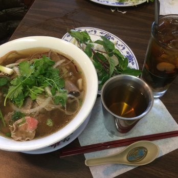 Pho King - Pho Tai Sach Bo Vien with Vietamese Che Sam Bo Luong - Vietnamese Near Me - Oakland, California Pho King - Pho Tai Sach Bo Vien with Vietamese Che Sam Bo Luong - Vietnamese Near Me - Oakland, California