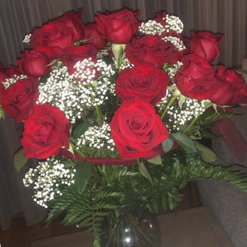 Tappan Zee Florist - 30 Long stem roses for 30 years of marriage. - Florists Near Me - Nyack, New York Tappan Zee Florist - 30 Long stem roses for 30 years of marriage. - Florists Near Me - Nyack, New York