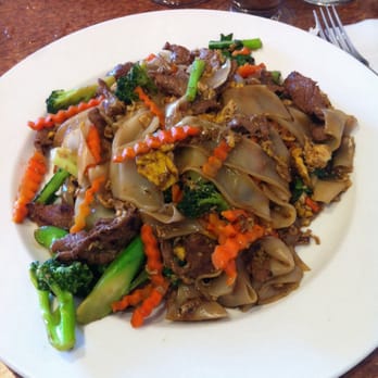 Chaba Thai Kitchen - Pad see ew - Thai Near Me - San Diego, California Chaba Thai Kitchen - Pad see ew - Thai Near Me - San Diego, California