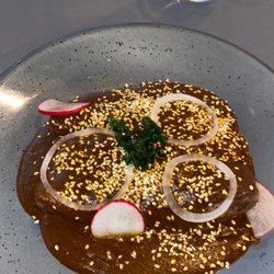 Entre Tierras - Mole enchiladas