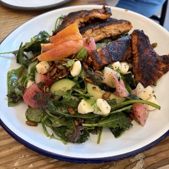 Willa Jean - Summer salad with blackened chicken - Bakeries Near Me - New Orleans, Louisiana Willa Jean - Summer salad with blackened chicken - Bakeries Near Me - New Orleans, Louisiana