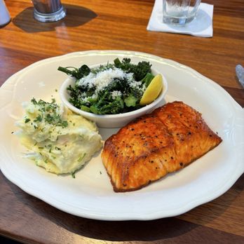DL Mack's - Grilled Salmon - Wine Bars Near Me - Dallas, Texas DL Mack's - Grilled Salmon - Wine Bars Near Me - Dallas, Texas