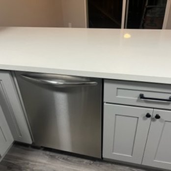 Alvarez Cleaning Service - Home Cleaning Near Me - Windsor, California Alvarez Cleaning Service - Home Cleaning Near Me - Windsor, California