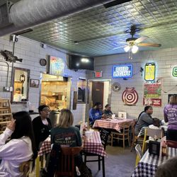 Gus's World Famous Fried Chicken