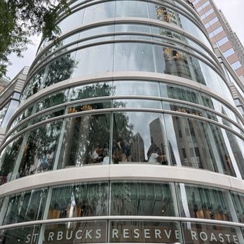 Starbucks Reserve Roastery Chicago - Coffee Roasteries Near Me - Chicago, Illinois