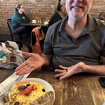 Mud Street Cafe - Chef's Scramble - Cafes Near Me - Eureka Springs, Arkansas