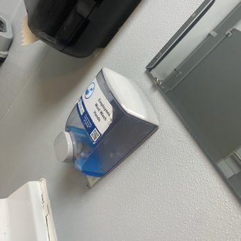 Wing Cave & Grill - Bathroom with barely any soap - Chicken Wings Near Me - Northglenn, Colorado Wing Cave & Grill - Bathroom with barely any soap - Chicken Wings Near Me - Northglenn, Colorado
