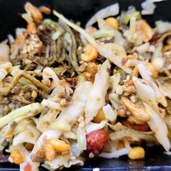 Kyain Kyain - Closeup of tea leaf salad