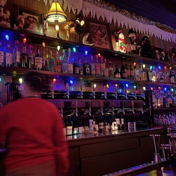 Baby Gee - Cocktail Bars Near Me - Long Beach, California