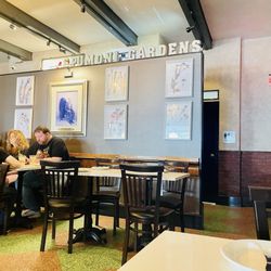 L&B Spumoni Gardens - The dining space