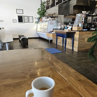 Tessa Delicatessen by null