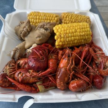 Captain Dat Seafood - Crawfish, corn and pigs foot - Seafood Near Me - Kenner, Louisiana Captain Dat Seafood - Crawfish, corn and pigs foot - Seafood Near Me - Kenner, Louisiana
