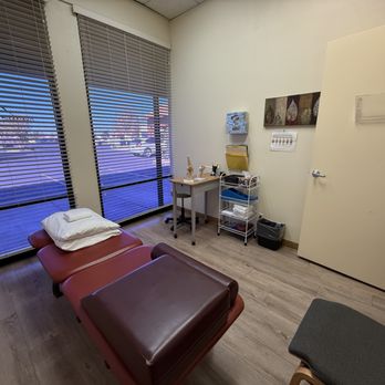 Dynamic Rehab Center - Physical Therapy Near Me - Lancaster, California Dynamic Rehab Center - Physical Therapy Near Me - Lancaster, California
