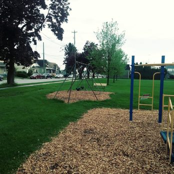 Westfield Park - Wood chips to cushion falls - Parks Near Me - Manitowoc, Wisconsin