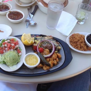 Uncle Julio's - Veggie fajitas with shrimp - Mexican Near Me - Fort Worth, Texas
