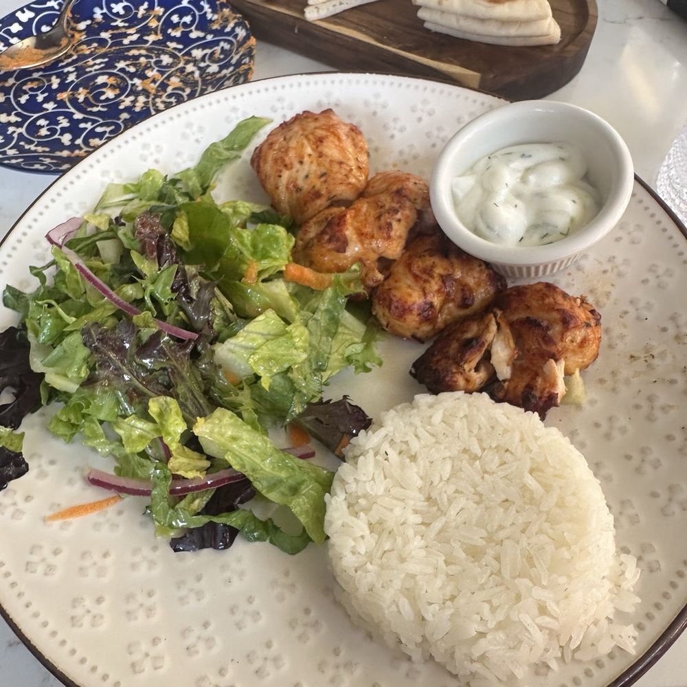 Mimoza Mediterranean Restaurant - Chicken kabob plate small lunch portion - Mediterranean Near Me - San Diego, California