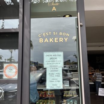 C'est Si Bon Bakery - Bakeries Near Me - Newport Beach, California