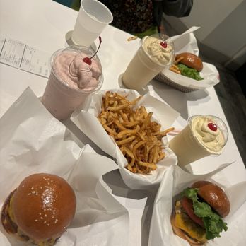 The Burger Place - Cheeseburgers Milkshake Homemade Fries - Burgers Near Me - Melbourne, Florida The Burger Place - Cheeseburgers Milkshake Homemade Fries - Burgers Near Me - Melbourne, Florida