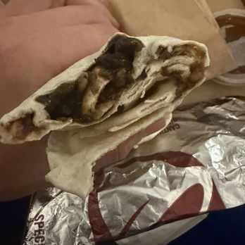 Taco Bell - Cheesy (supposedly) bean burrito that's literally just beans and a little bit of rice - Fast Food Near Me - Richfield, Utah Taco Bell - Cheesy (supposedly) bean burrito that's literally just beans and a little bit of rice - Fast Food Near Me - Richfield, Utah