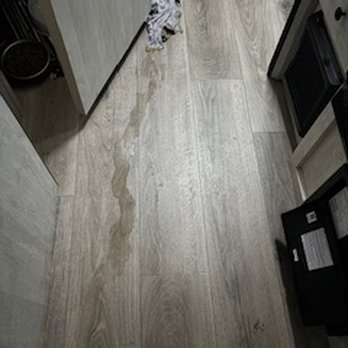 Camping World - Pinellas Park - Leak - RV Dealers Near Me - Pinellas Park, Florida