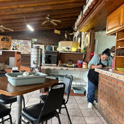 El Correcaminos - Rustic but clean