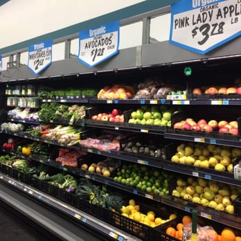 WinCo Foods - Small organic selection - smaller than before their little produce section remodel. Would love to see more! - Grocery Near Me - Eagle, Idaho WinCo Foods - Small organic selection - smaller than before their little produce section remodel. Would love to see more! - Grocery Near Me - Eagle, Idaho