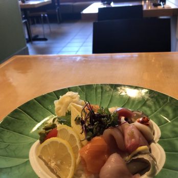 Tomsa Sushi - Chirashi don (24.50) facing front window - Sushi Bars Near Me - Oakland, California Tomsa Sushi - Chirashi don (24.50) facing front window - Sushi Bars Near Me - Oakland, California