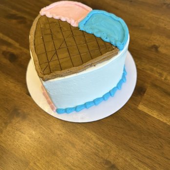 Baskin-Robbins - Gender reveal cake, mini heart size - Ice Cream & Frozen Yogurt Near Me - Castro Valley, California Baskin-Robbins - Gender reveal cake, mini heart size - Ice Cream & Frozen Yogurt Near Me - Castro Valley, California
