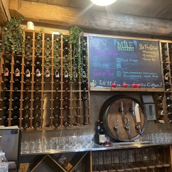 6 Mile Cellars - Wineries Near Me - Erie, Pennsylvania 6 Mile Cellars - Wineries Near Me - Erie, Pennsylvania