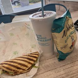 SMOOTHIE AND A FLATBREAD