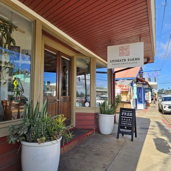 Lydgate Chocolate Tasting Room - Chocolatiers & Shops Near Me - Kapaʻa, Hawaii