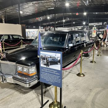 Historic Attractions - President limousine - Museums Near Me - Roscoe, Illinois