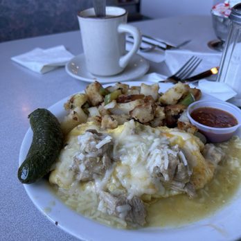 Omega Restaurant - Chile verde omelette - American Near Me - Milpitas, California
