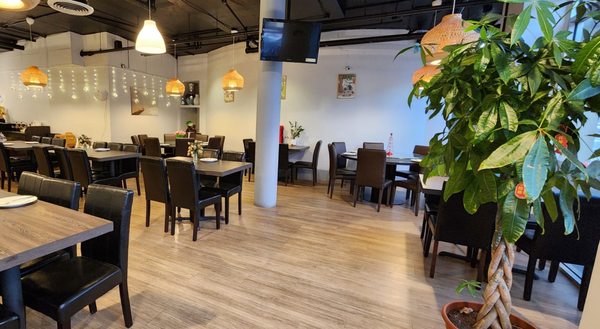 J’S Chinese Cuisine by null