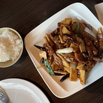 Chef Ping - Mushroom beef - Chinese Near Me - Rolling Meadows, Illinois