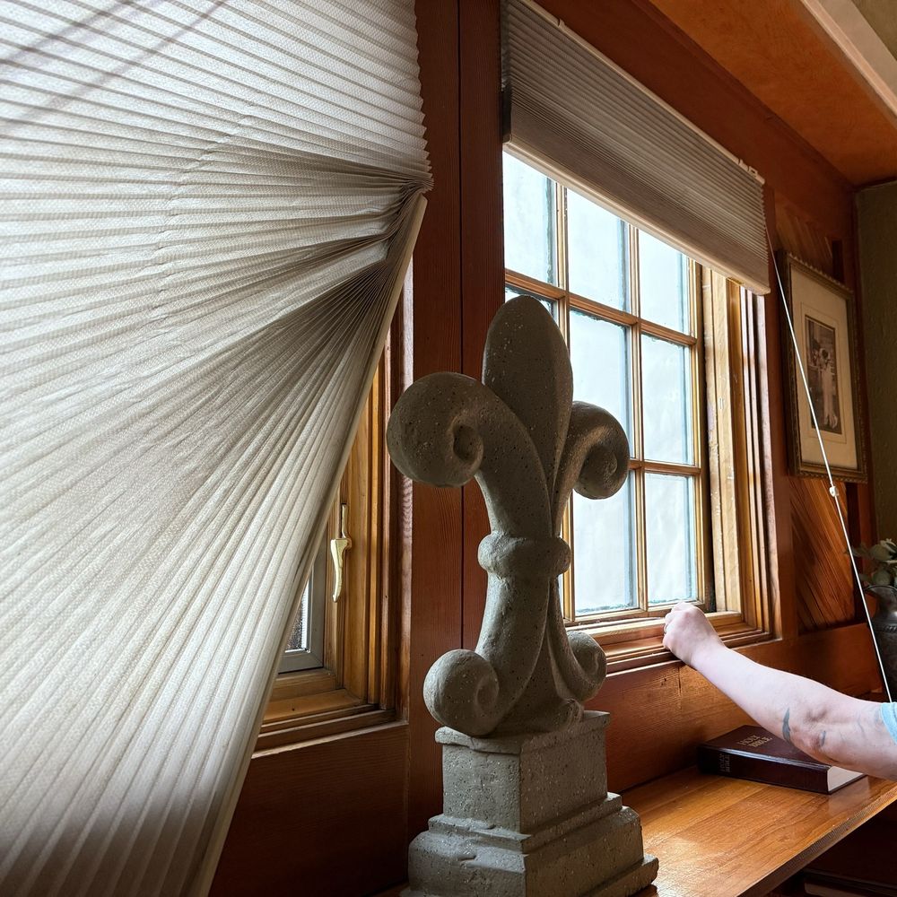 Henderson Castle - Broken blinds - Day Spas Near Me - Kalamazoo, Michigan