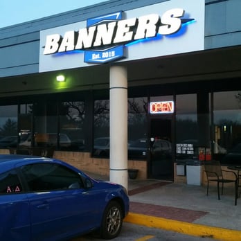 Banners Bar And Grill Visit Now 50 Photos 42 Reviews
