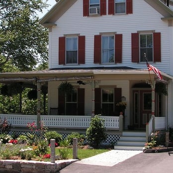 Scotch Hill Inn - Inn Porch - Bed & Breakfast Near Me - Ogunquit, Maine