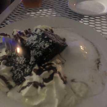 Port 305 - Chocolate cake with melted ice cream - American Near Me - Quincy, Massachusetts
