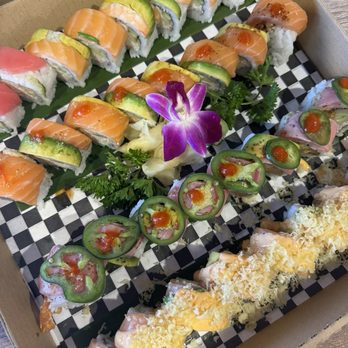 Hako Sushi Box - Sushi Bars Near Me - Chula Vista, California
