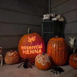 Essential Henna - Henna pumpkin carved in 2021