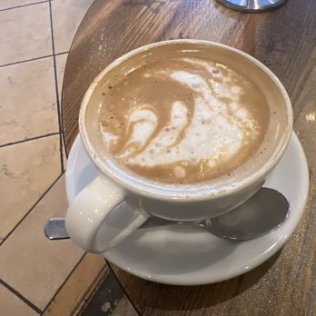 Veskolini Cafe - Desserts Near Me - Dunedin, Florida